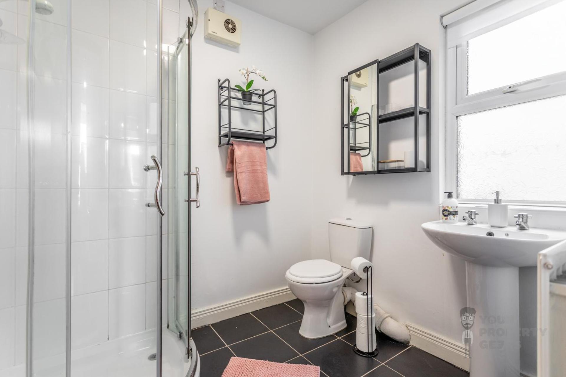 Attic Style 2 Bed Duplex Apartment With Rooftop Patio Belfast Dış mekan fotoğraf