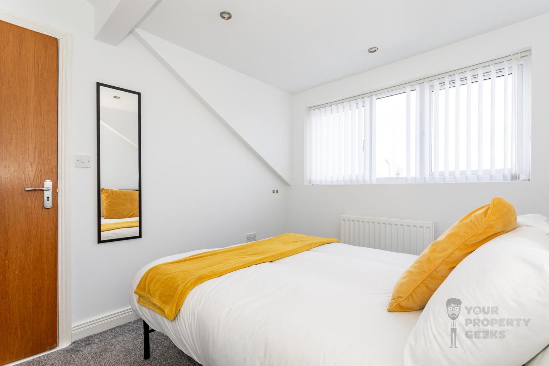 Attic Style 2 Bed Duplex Apartment With Rooftop Patio Belfast Dış mekan fotoğraf