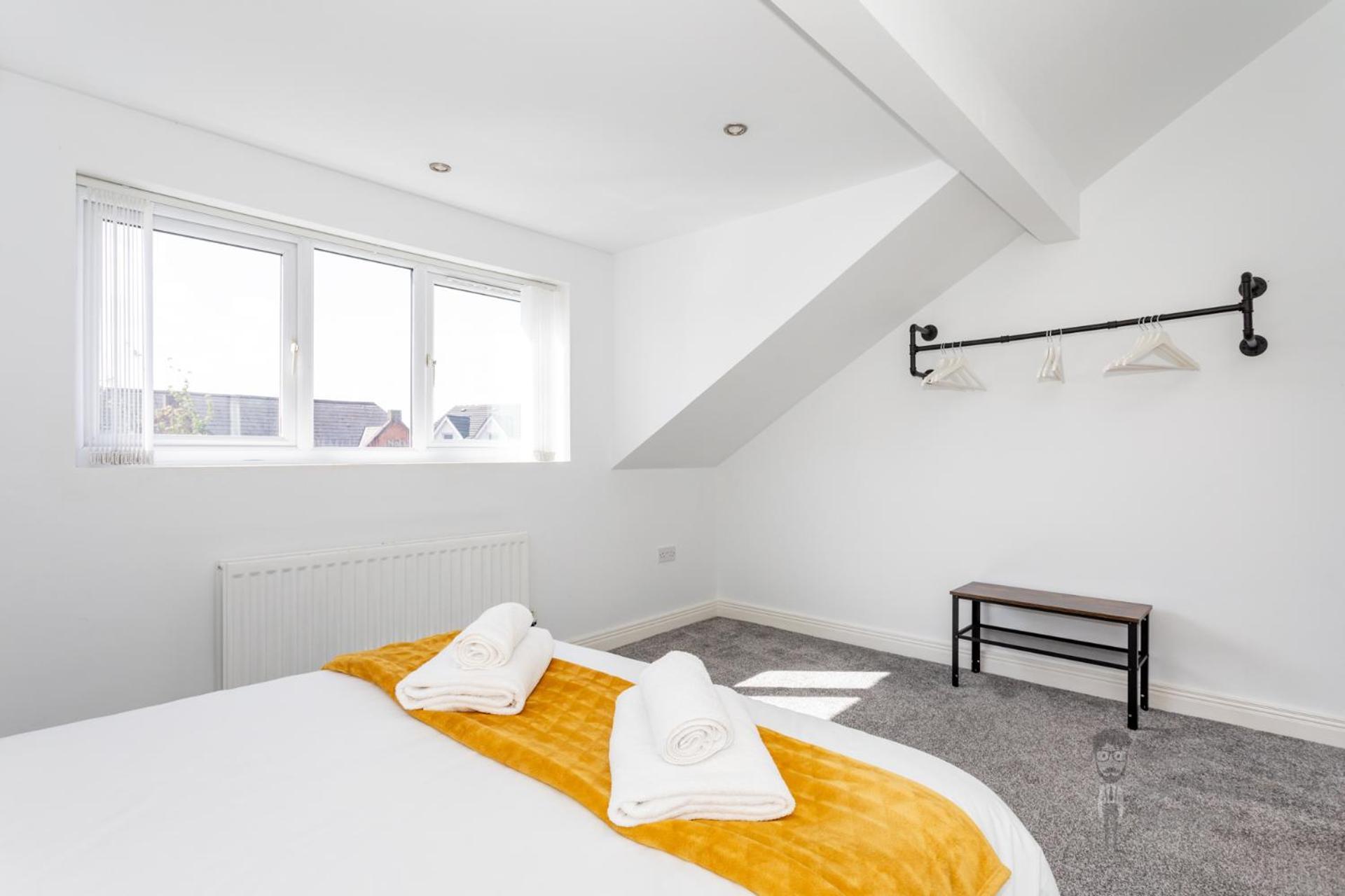 Attic Style 2 Bed Duplex Apartment With Rooftop Patio Belfast Dış mekan fotoğraf