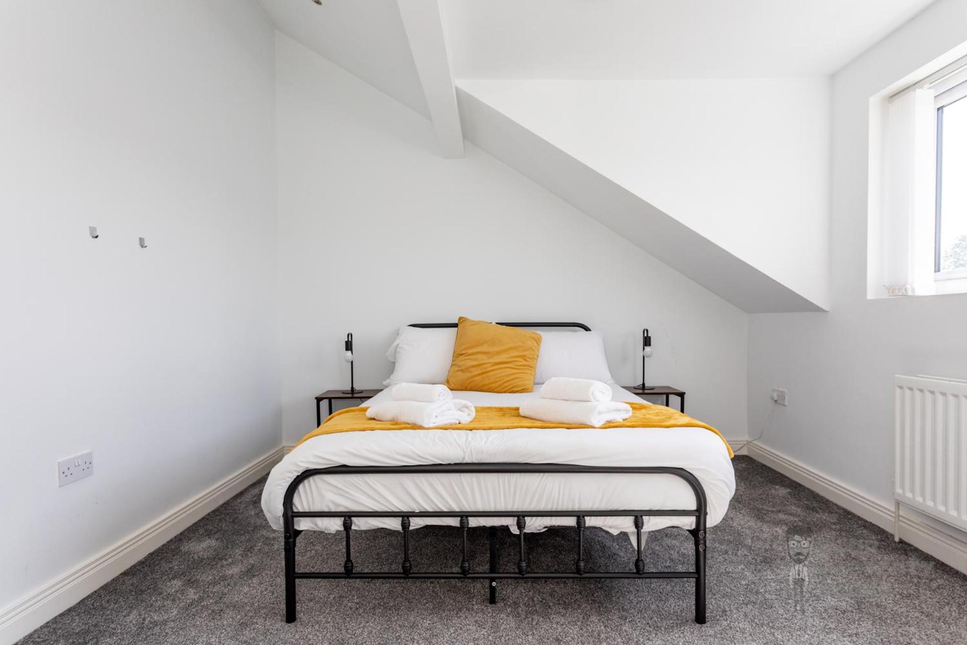 Attic Style 2 Bed Duplex Apartment With Rooftop Patio Belfast Dış mekan fotoğraf